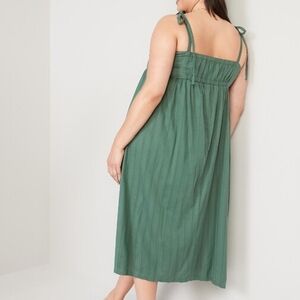 EUC OLD NAVY Green Midi Dress